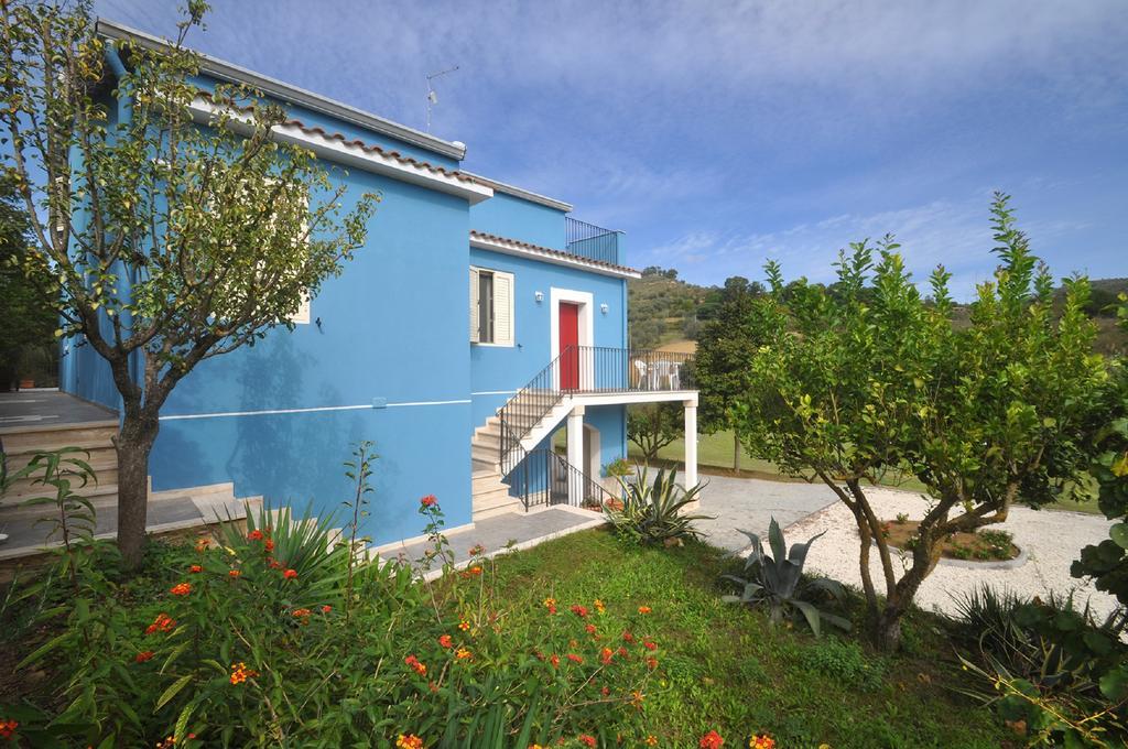 La Casa Blu Lejlighed Mirabella Imbaccari Eksteriør billede
