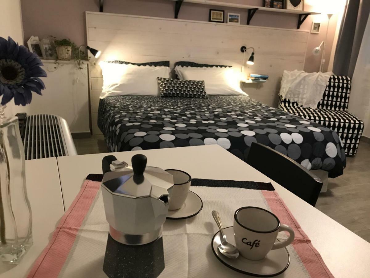La Casa Blu Lejlighed Mirabella Imbaccari Eksteriør billede